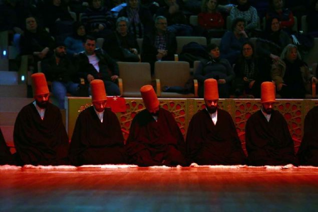 Konya Valili�i �l K�lt�r ve Turizm M�d�rl���, Konya B�y�k�ehir Belediyesi, �niversiteler, il�e belediyeleri, Uluslararas� Mevlana Vakf�, �rfan Medeniyeti Ara�t�rma Merkezi, Konya Devlet Tiyatrosu, Konya Turizm Tan�t�m ve E�itim Vakf��n�n (KOTEV) katk�s� ile bu y�l sema t�renlerinin yan� s�ra bir�ok �nemli etkinli�e imza at�lacak.   