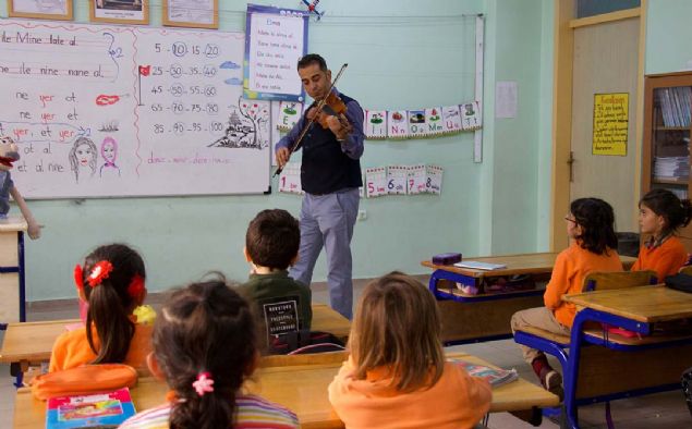 �u�u, Kavak'tan �nce 11 y�l �stanbul'da g�rev yapt���n� belirterek, 1,5 y�l �nce memleketine d�nerek buradaki �ocuklara faydal� olmak istedi�ini aktard�. 