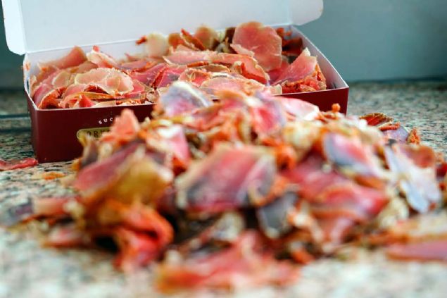 Cumhurbakanmzn pastrmamz ile ilgili szleri satlarmz etkiledi. zellikle il dndan talepler artt, satlarmz artt. Hem esnaflarmz iin hem de Kastamonumuz iin ok iyi oldu' eklinde konutu.    