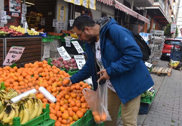 Nesrin nal da 'Ben Yksel'in sadece verdii karara destek oldum. Evde artk yemek yapmyorum, bu benim iin iyi oldu. Ben hayatm boyunca ok zayftm. Ama imdi bana grbz, diyor ok sinir oluyorum. Onun kilolaryla ilgili skntm yoktu. Ama o mutlu olunca ben de mutluyum' dedi. 