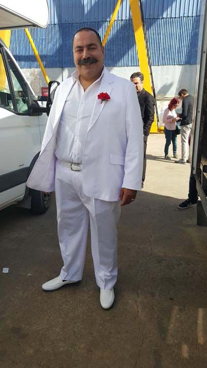 Kendimi bildim bileli imanm. Hi normal bir bedene sahip olmadm. imdi de yle aslnda. Ama yakn zamandaki halimle kyaslandnda arada olduka fark var. Belki de bu yzden, nceki halimi bilenlerin arasnda ok mutlu oluyorum.   <br><br>  Daha ilk haftadan itibaren hayatm yle deiti ki, mutluluktan aladm zamanlar oldu. Bir maazann deneme kabininde ilk genliimden beri hayalini kurduum markann pantolonunu giyip, alamaktan bir sre dar kamadm bilin.   