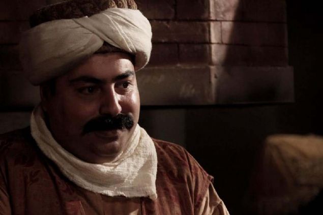 MUHTEEM Yzyl dizisinin eker Aa's Yksel nal (45), zararl beslenme alkanln deitirip, bisiklete binerek 65 kilo verdi.  <br><br>  nal, 'Benim yediim her neyse, onun 'iindekiler' yazan bir ambalaj yok. retilmiten uzak, yaratlma yakn bir beslenme biimini setim' dedi.    