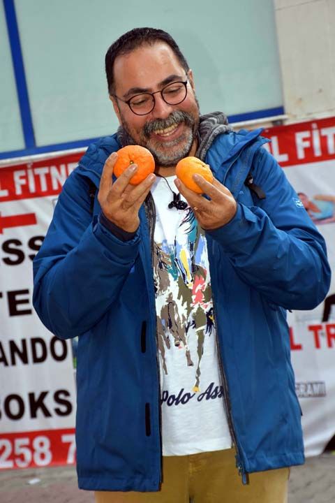 'MUTLULUKTAN ALADIM'  <br><br>  Daha nce denemedii yntemin kalmadn, zayflama haplar bile itiini anlatan nal, imanln kt beslenmenin komik ve en masum sonularndan biri olduunu dile getirdi.  <br><br>  Kolesterol, damar sertlii, diyabet gibi hastalklara da sebep olan ar kilonun kendisini mutsuz ettiini belirten nal, yle devam etti:  