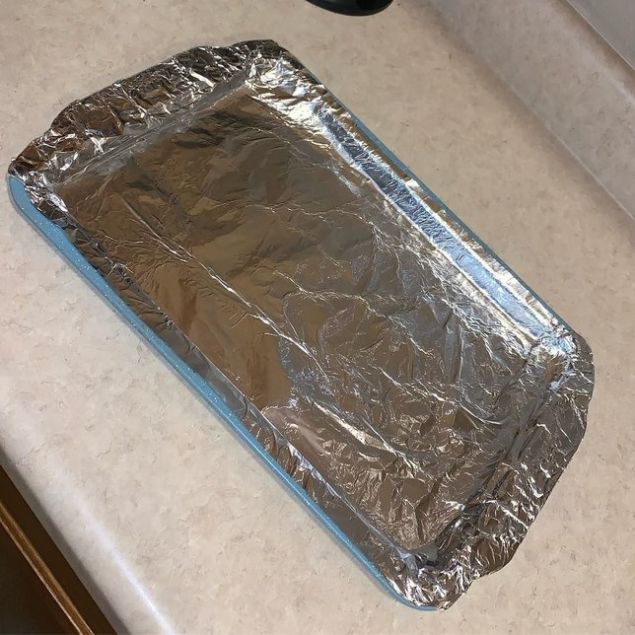                                                                 Temizlii daha hzl ve kolay hale getirmek iin tepsilerinizi folyo ile sarabilirsiniz.                                                          