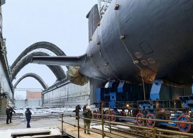 Yasen-M'nin yksek ihtimalle yeni hipersonik Zircon seyir fzesi tayaca bekleniyor.  