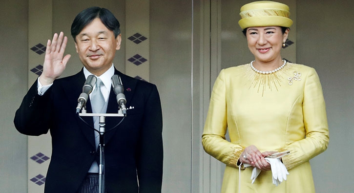 Japonya'da yeni imparator ilk kez halkın karşısına çıktı