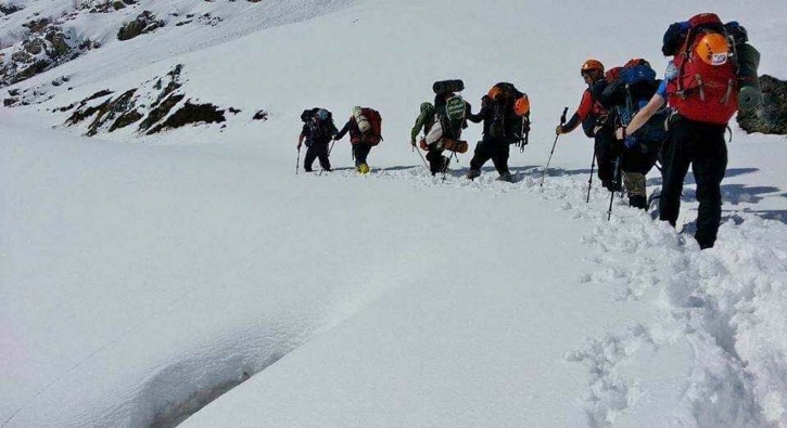 Cilo Da'nda zirve yaptlar, dnte helikopterle alndlar