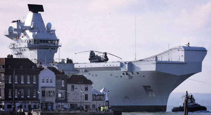 İngiltere'nin en büyüğü HMS Queen Elizabeth için görüşmeler başladı
