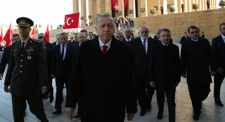 Devlet Erkanı Anıtkabir'de: Başkan Erdoğan özel deftere bu mesajı yazdı