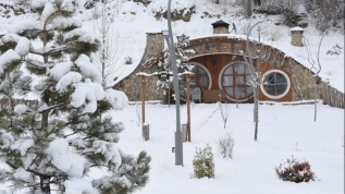 Sivas'ta 'Hobbit Evleri'nde kış güzelliği