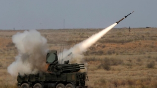 Hem füze, hem top ateşi... Pantsir'ler için imzalar atıldı
