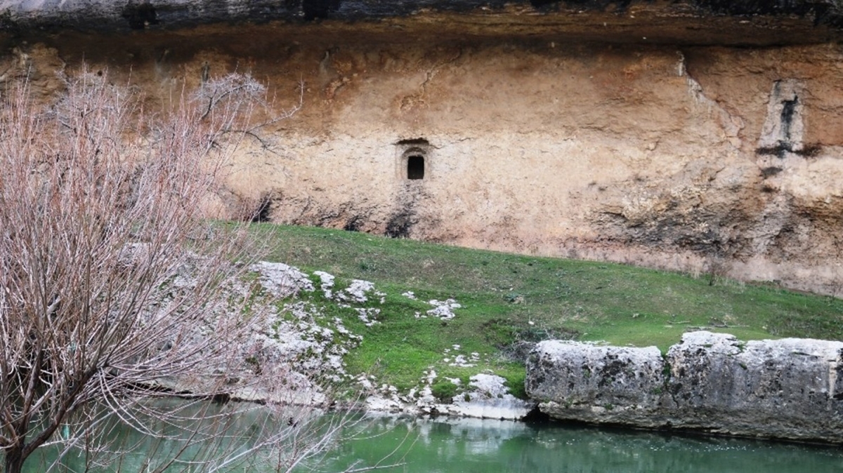 Diyarbakır'daki asırlık mağaralar keşfedilmeyi bekliyor