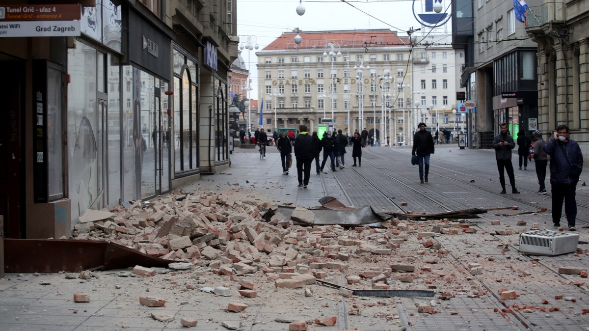 Hırvatistan'da deprem meydana geldi, tarihi binalar hasar gördü, 1 kişi hayatını kaybetti