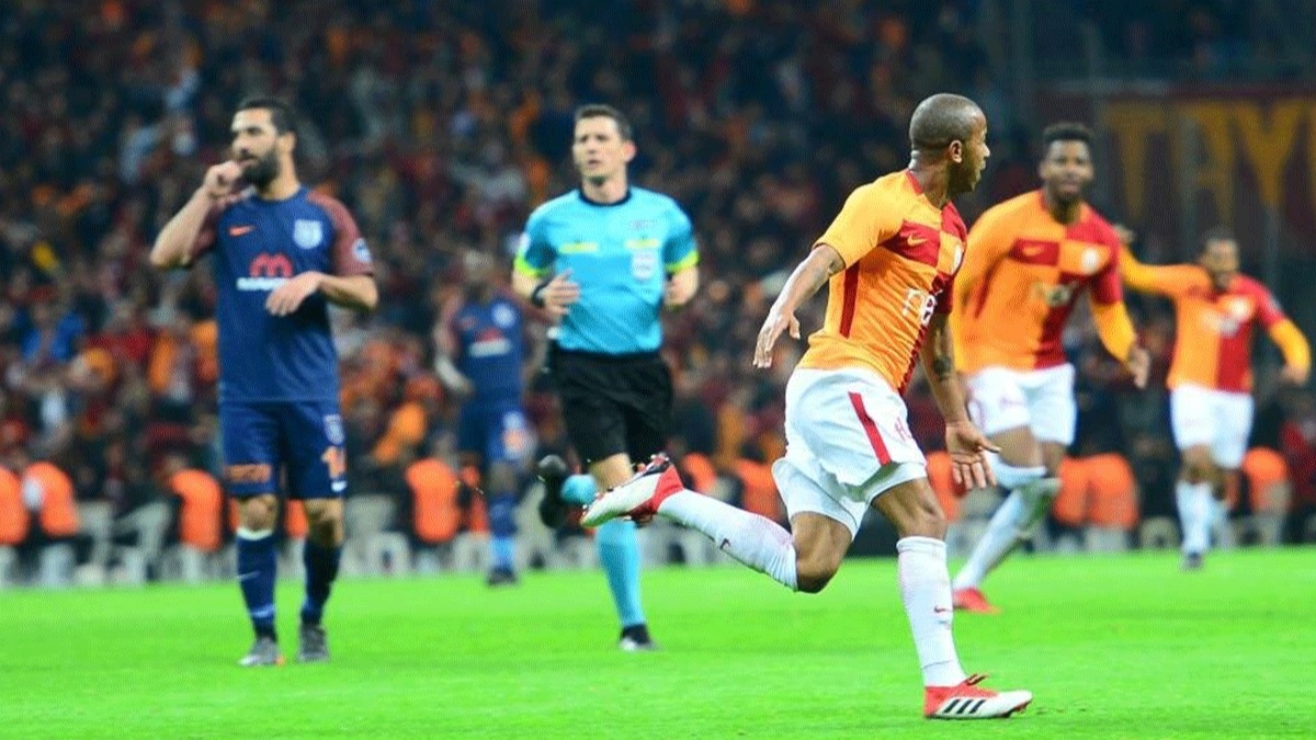 Galatasaraylı oyuncudan flaş iddia: 'Ligler ertelenmeseydi, maça çıkmayacaktık'