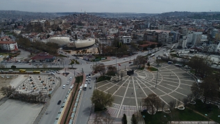Türkiye'nin meydanları boş kaldı...