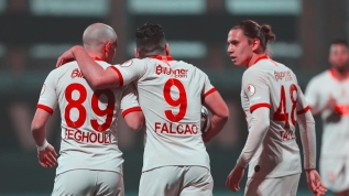 Galatasaray'da 100 milyonluk ayrılık