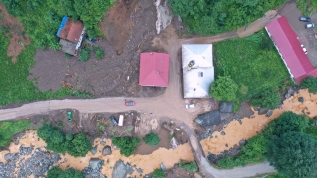 Rize'de hasar tespit ve tahliye çalışmaları devam ediyor