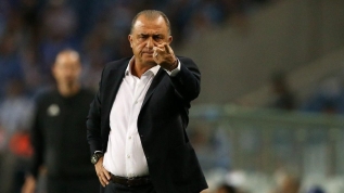 Fatih Terim iki ismi gözden çıkardı