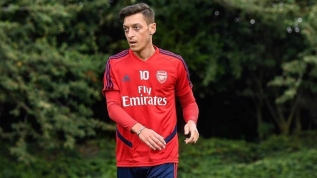 Mesut Özil'den Fenerbahçe'ye 'şartlı evet'