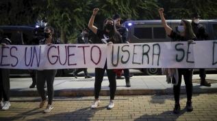 Madrid sokakta! Koronavirüs vakaları nedeniyle getirilen kısıtlamalar protesto edildi