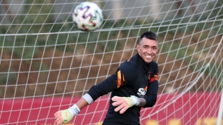 Derbide Muslera sürprizi!