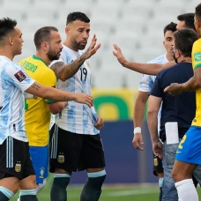 Ertelenen Brezilya-Arjantin ma�� i�in sert s�zler! 'K�resel utan�!'