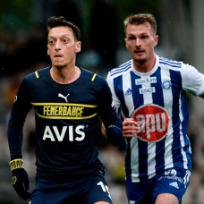 Mesut �zil Fenerbah�e'den ayr�l�yor mu? A��klama geldi