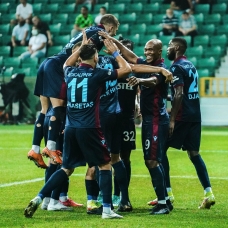 Abdullah Avc�'dan Galatasaray'a farkl� 11