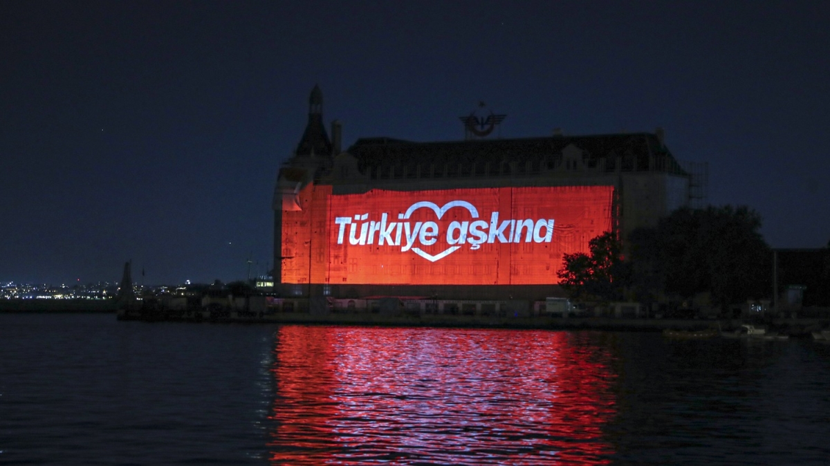 Şanlı direniş İstanbul'un simge yapılarında