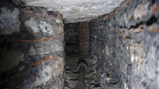 Ayasofya'n�n yer alt�nda kalan gizemli mekanlar�! T�neller, mahzenler, dehlizler...