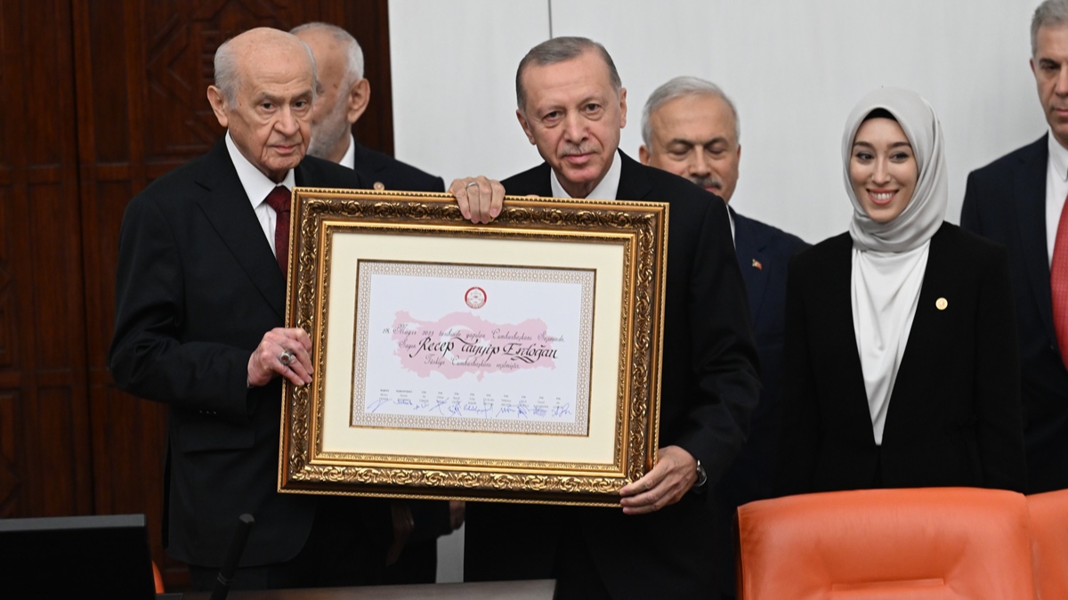 Cumhurbakan Erdoan yemin ederek resmen greve balad