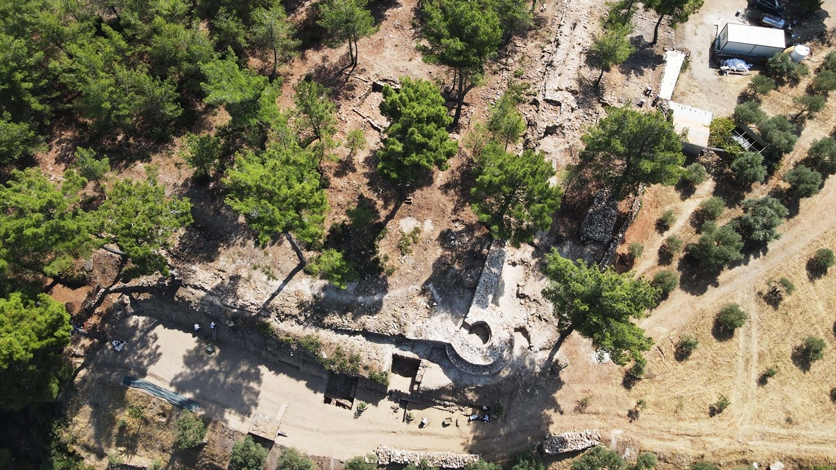 Orta Tun a'na ait yerleim izleri Asarck Tepesi'nde bulundu