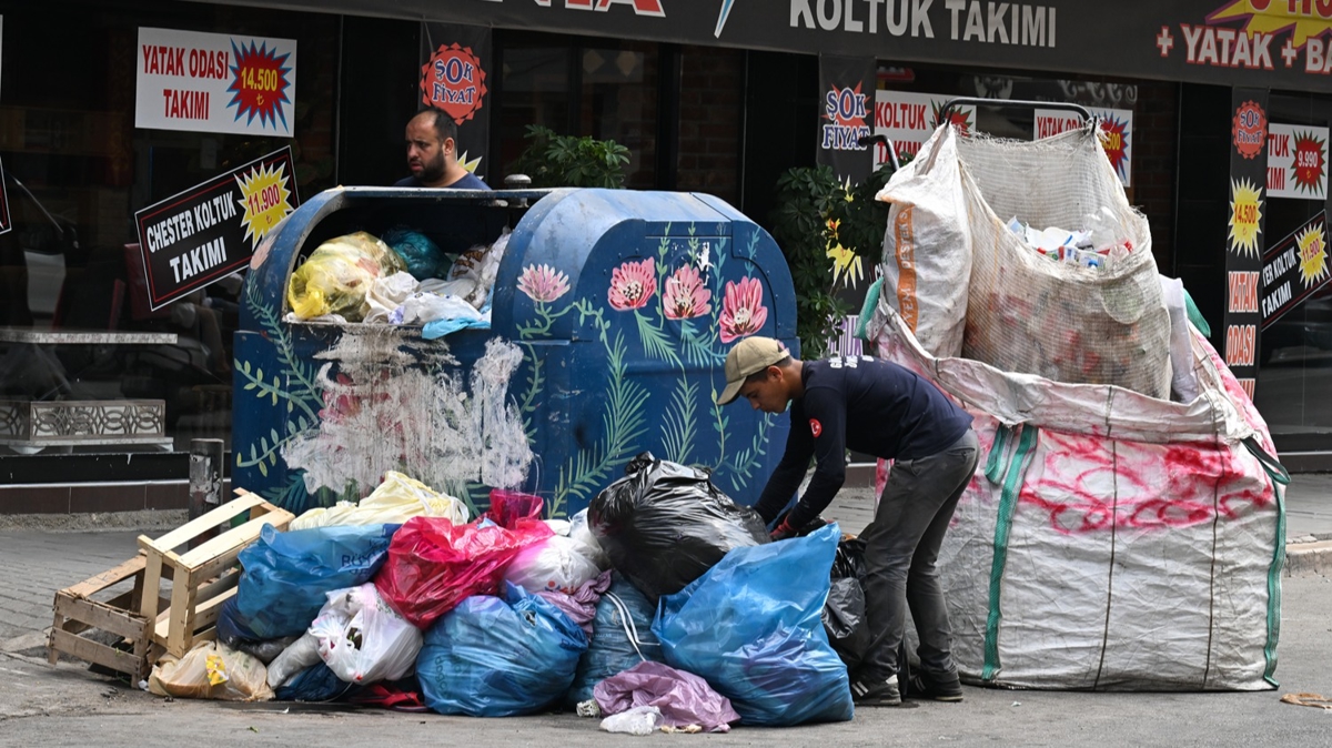 Caddelerde p ynlar olutu! Buca'da i brakma eylemi devam ediyor