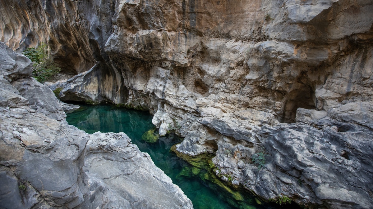 Turistlerin yeni ilgi odağı: Gezende Kanyonu