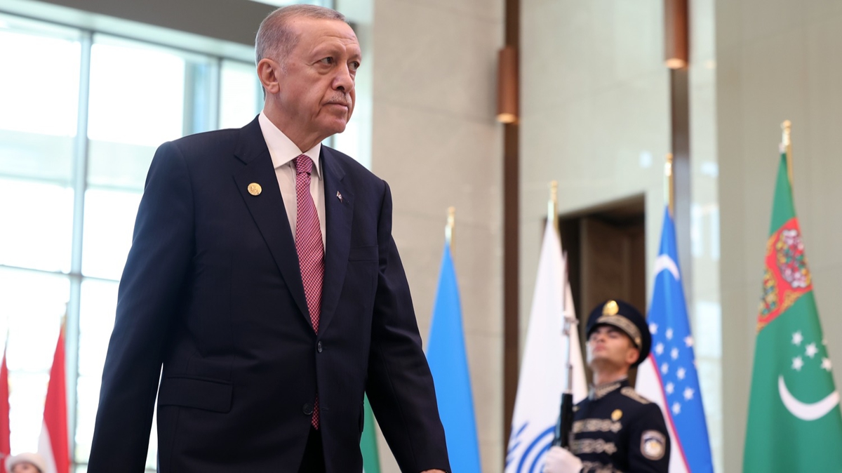 Cumhurbakan Erdoan Ekonomik birlii Tekilat 16'nc Zirvesi iin zbekistan'da