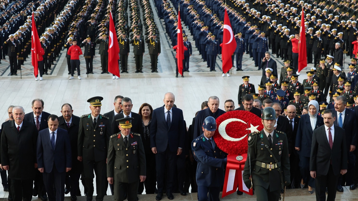 Atatrk iin Antkabir'de devlet treni