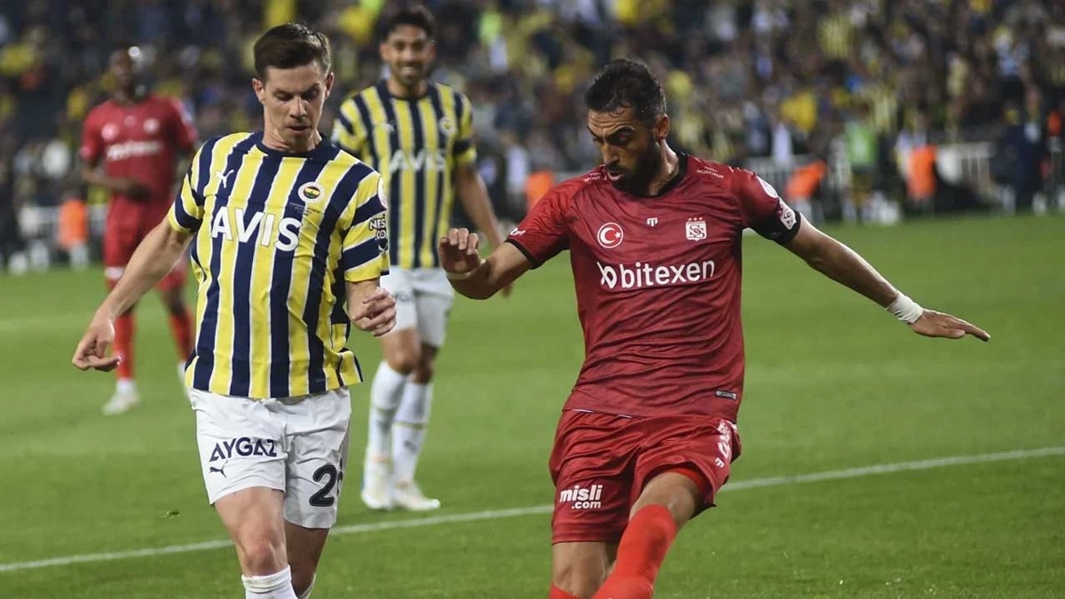 Fenerbahe-Sivasspor ma ncesi gze arpan detaylar...