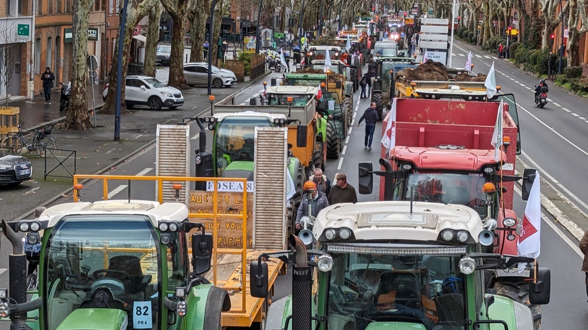 Fransa'da iftiler hkmetin tarm politikasna protesto