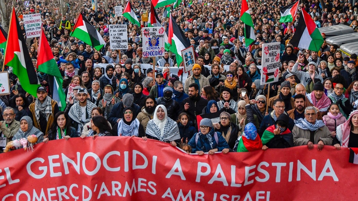 spanya'nn 70'ten fazla ehrinde Filistin'e destek gsterisi dzenlendi