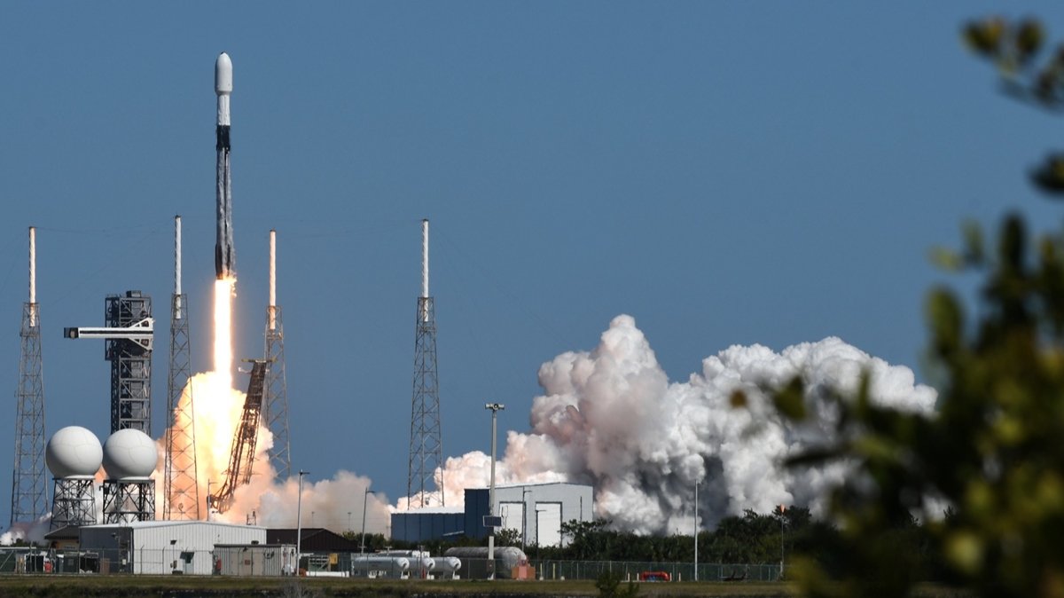 SpaceX, kargo mekiini Uluslararas Uzay stasyonu'na frlatt