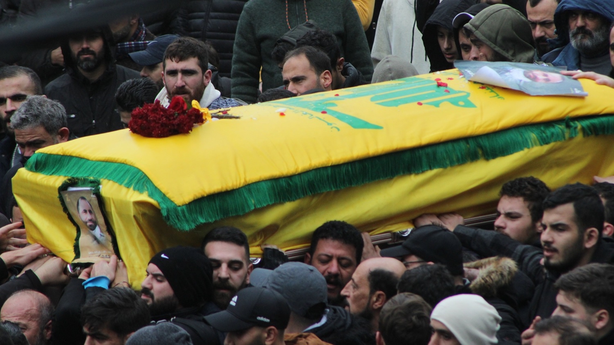 Hizbullah komutannn cenazesi defnedildi