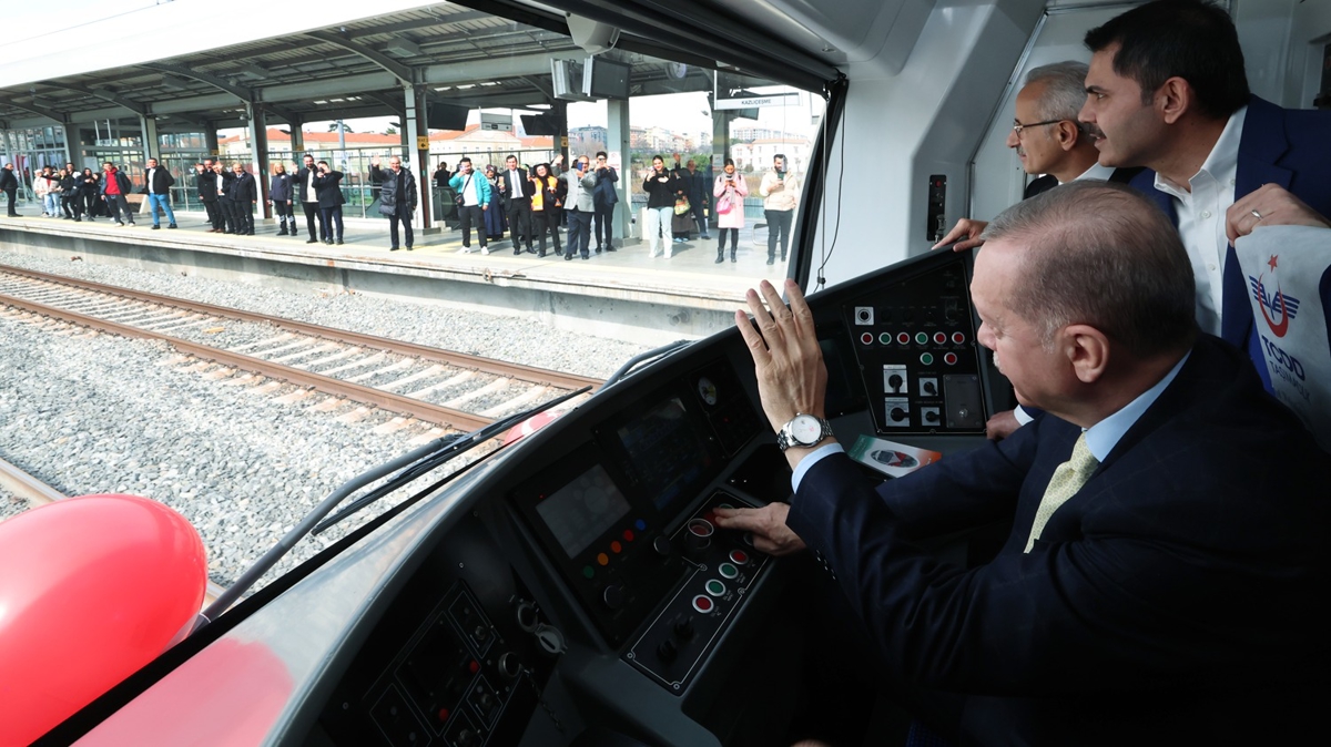 Sirkeci-Kazleme tren hattnn ilk seferini Bakan Erdoan gerekletirdi
