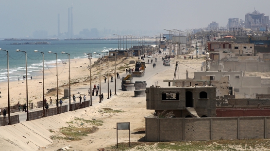 Gazzeliler ABD'nin ina ettii limandan gelecek yardmlar bekliyor