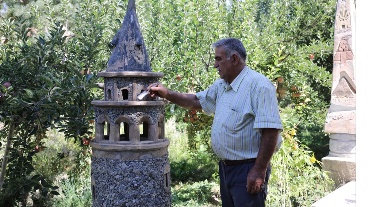 Kendi yapt minyatrlerle bahesini 'mzeye' dntrd