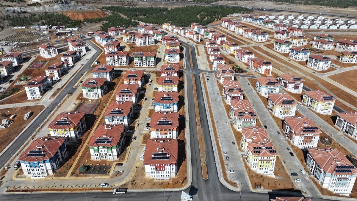 19 binden fazla deprem konutu hak sahiplerine teslim edildi