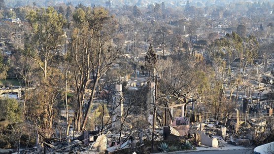 Los Angeles yangn blgede byk hasar brakt