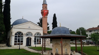 133 yldr ibadethane olarak kullanlyor! Padiahn ei tarafndan ina ettirilen Rahime Sultan Camisi yllara meydan okuyor