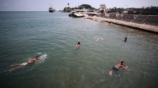 Nem yzde 90'lara ulat: Dou Akdeniz'de vatandalar serinlemenin yollarn arad