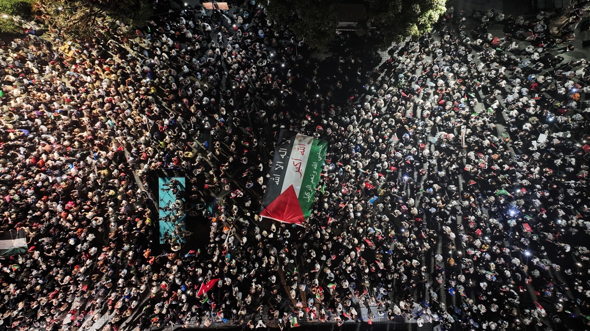 Siyonist zulmn dnyaya haykrdlar... stanbul 'Gazze'ye Umut I Ol'du