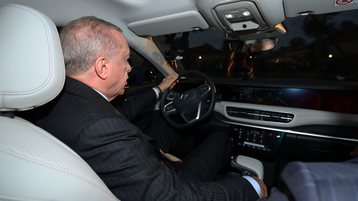 Togg'un yeni modeli T10F'nin ilk teslimat Cumhurbakan Erdoan'a